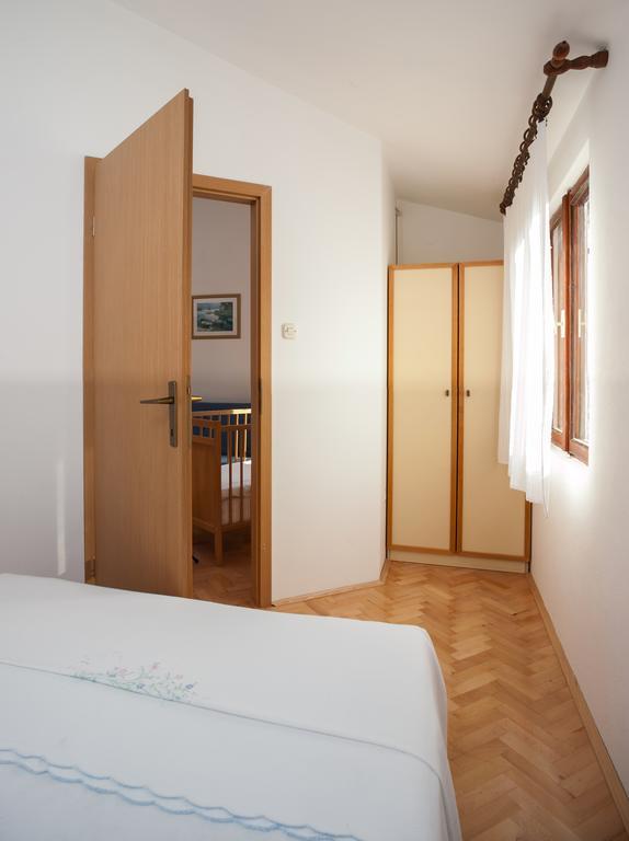 Appartamento Kornelija 2 Podgora Camera foto